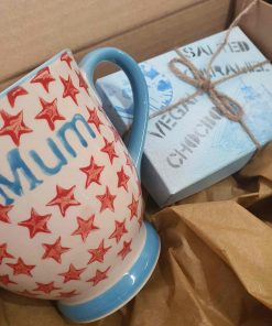 Chocolate & Star Mum Mug in Bundle with vegan chocolate at Just Gaia for plastic free gift ideas